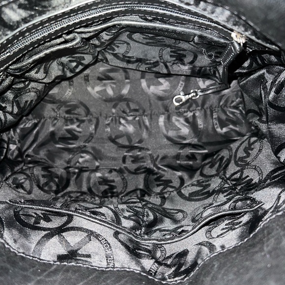 Michael Kors Large Hamilton Quilted Tote - Picture 5 of 10